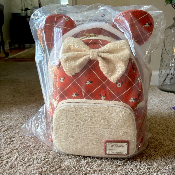 Loungefly | Bags | Nwt Loungefly Minnie Mouse White Sequin Red Plaid ...